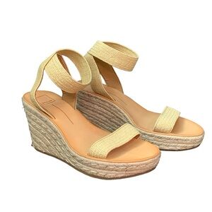 Dolce Vita Pia natural color raffia wedge heel espadrilles sandal.‎ EUC Size 11
